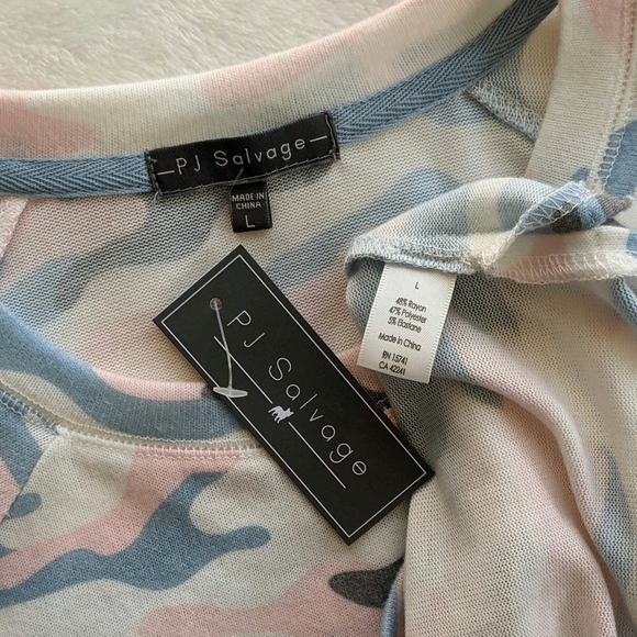 PJ Salvage Pullover Camouflage Print Long Sleeve Brushed Knit Blue Pink L NWT - Picture 13 of 13